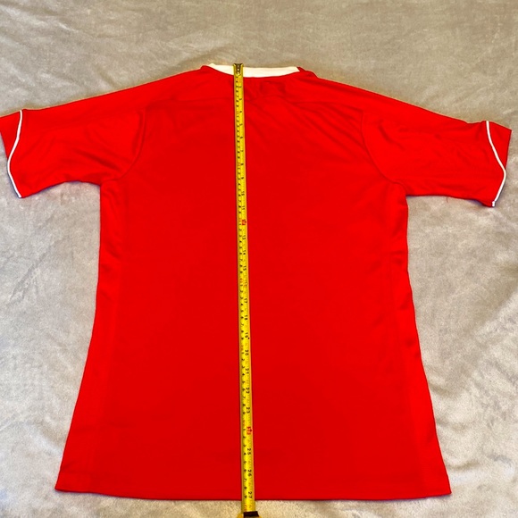 BNWT UNDER ARMOUR SOCCER JERSEY WOMENS M - Picture 2 of 7